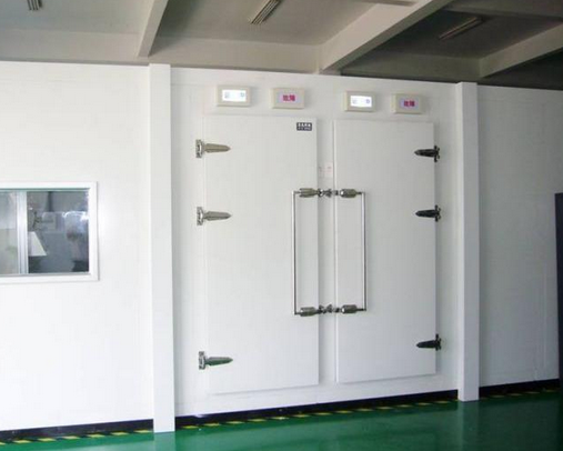 使用恒溫恒濕實(shí)驗室